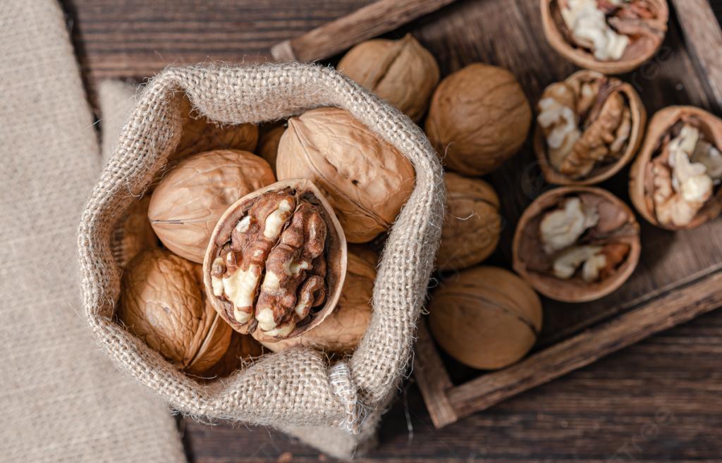 گردو در تابستان؛ بخوریم یا نخوریم؟