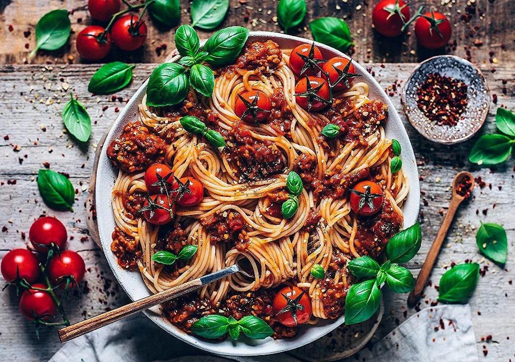 طرز تهیه ماکارونی گیاهی خوشمزه