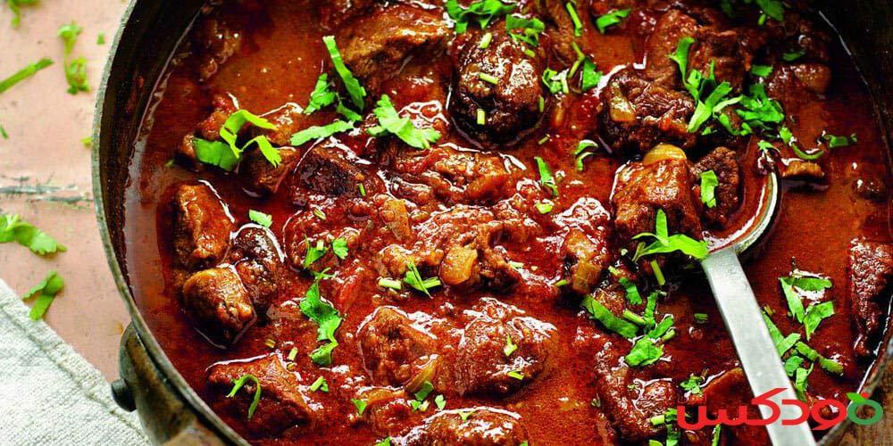 دستور پخت خورشت آلو بخارا به سبک مجلسی
