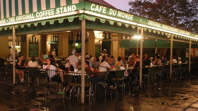 کافه دو موند نیواورلئان (Cafe Du Monde)، ایالات متحده آمریکا