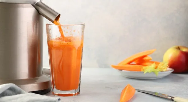 آیا آب هویج قند دارد؟