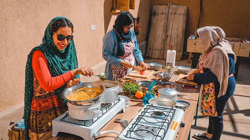 gastronomic tourism in Iran: Exploring Culinary Experiences