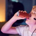 ممنوعیت مصرف نوشیدنی‌‌های انرژی‌زا