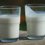 کلسیم دوغ بیشتر است یا شیر؟