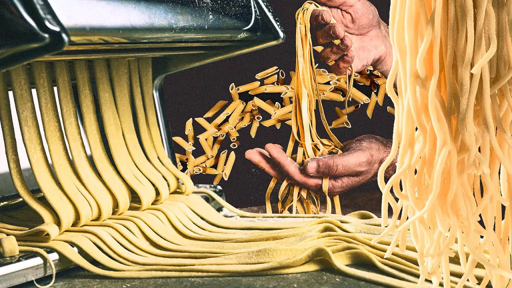 The first factory producing pasta in Iran