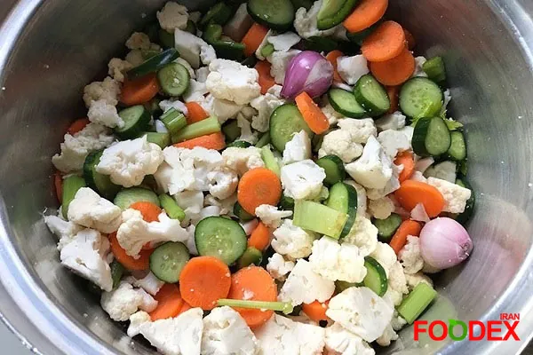 مواد لازم برای تهیه ترشی هفت بیجار