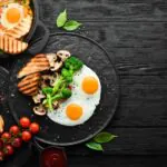 طرز تهیه نیمرو مجلسی و هتلی