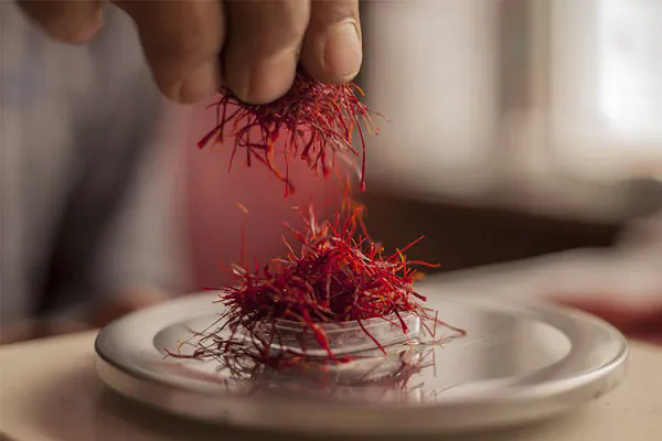 ۱۰ برند مطرح زعفران در جهان