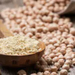 طرز تهیه آرد نخودچی خانگی و خواص آن